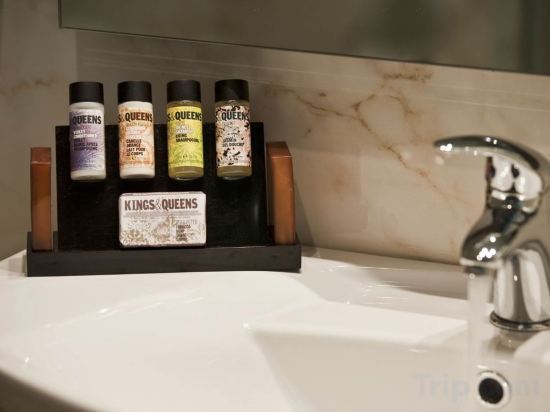 Фото Chic Athens Hotel