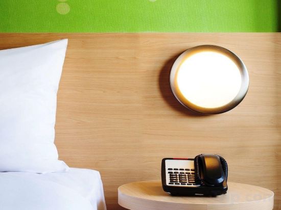 Фото Zest Jemursari by Swiss-Belhotel International