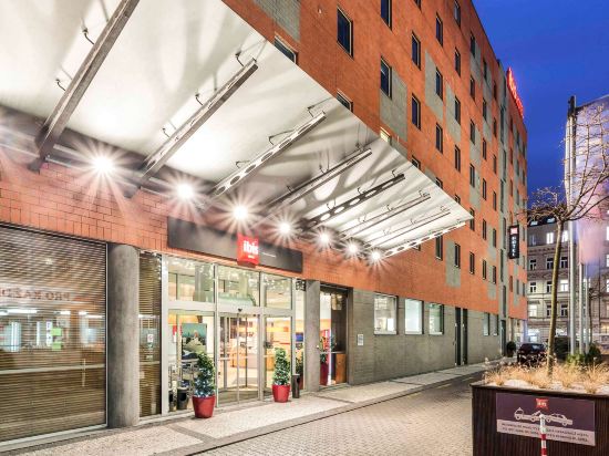 Фото Ibis Praha Mala Strana