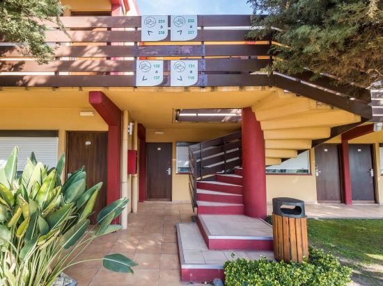 Фото Hotel Campanile Lisbonne Sud - Setubal