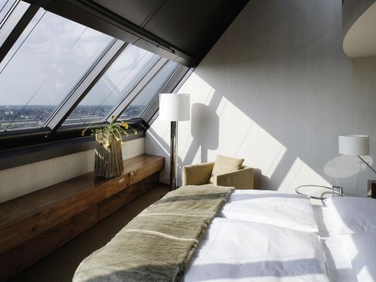 Фото Movenpick Hotel Hamburg