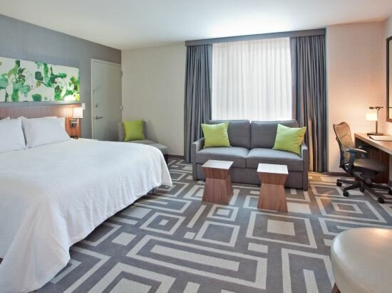 Фото Hilton Garden Inn New York/Central Park South-Midtown West