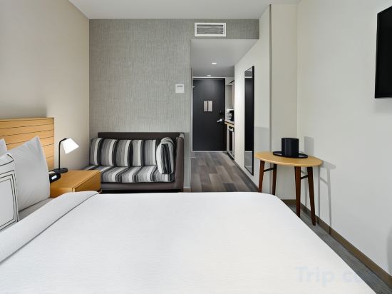 Фото TownePlace Suites by Marriott New York Manhattan