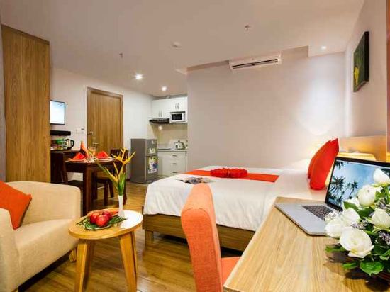 Фото Maple Leaf Hotel & Apartment