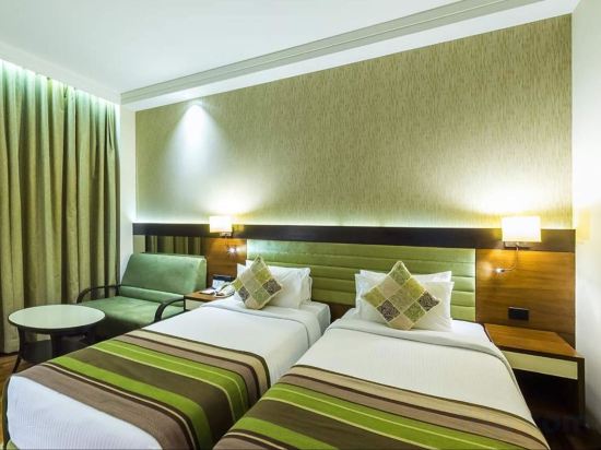 Фото Balaji Sarovar Premiere Solapur