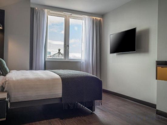 Фото Point A Hotel Dublin Parnell Street