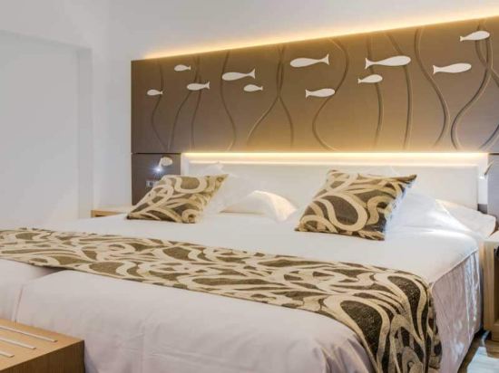 Фото Отель Thb Gran Bahia Hotel and Apartments