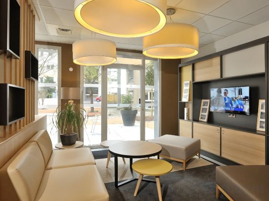 Фото B&b Hotel Lyon Caluire Cité Internationale