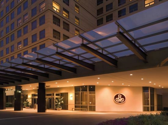 Фото Renaissance Chicago O'Hare Suites Hotel