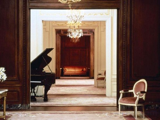 Фото The St. Regis New York