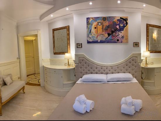 Фото Simon's Guest House