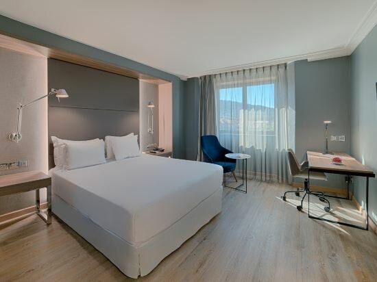 Фото Hotel NH Nice