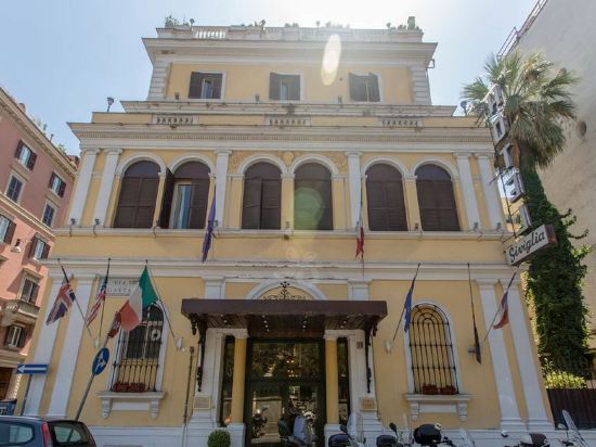 Фото отеля 1