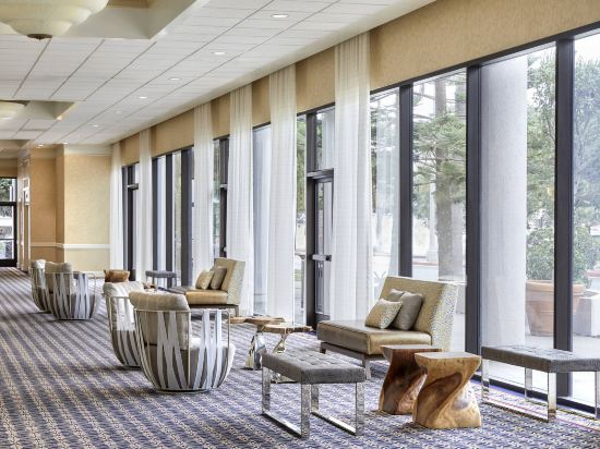 Фото Torrance Marriott Redondo Beach