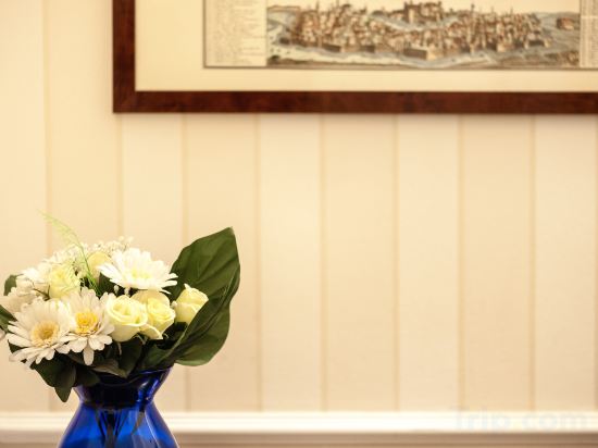 Фото Hotel Flora Milan