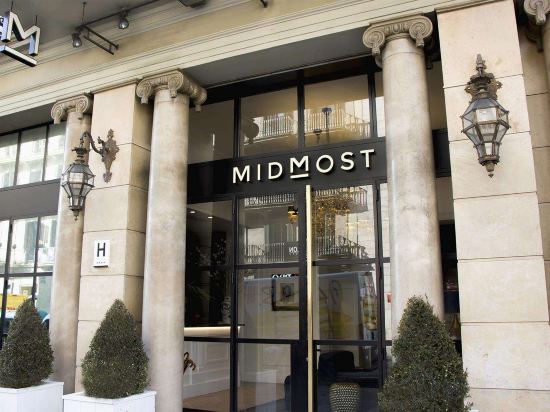 Фото Midmost Barcelona  by Majestic Hotel Group