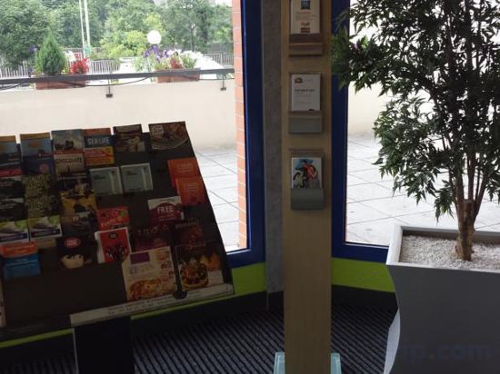 Фото Ibis budget Courbevoie Paris la Defense 1