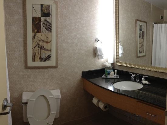 Фото Hilton Newark Airport