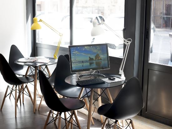 Фото Hostel Trastevere by Hostal Trustever