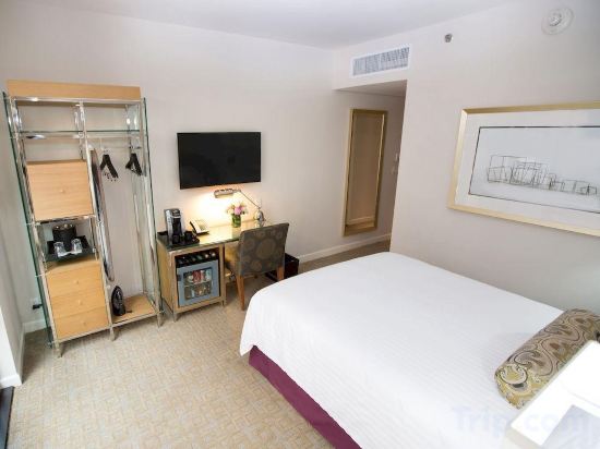 Фото Executive Hotel Le Soleil New York