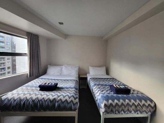 Фото Empire Apartments