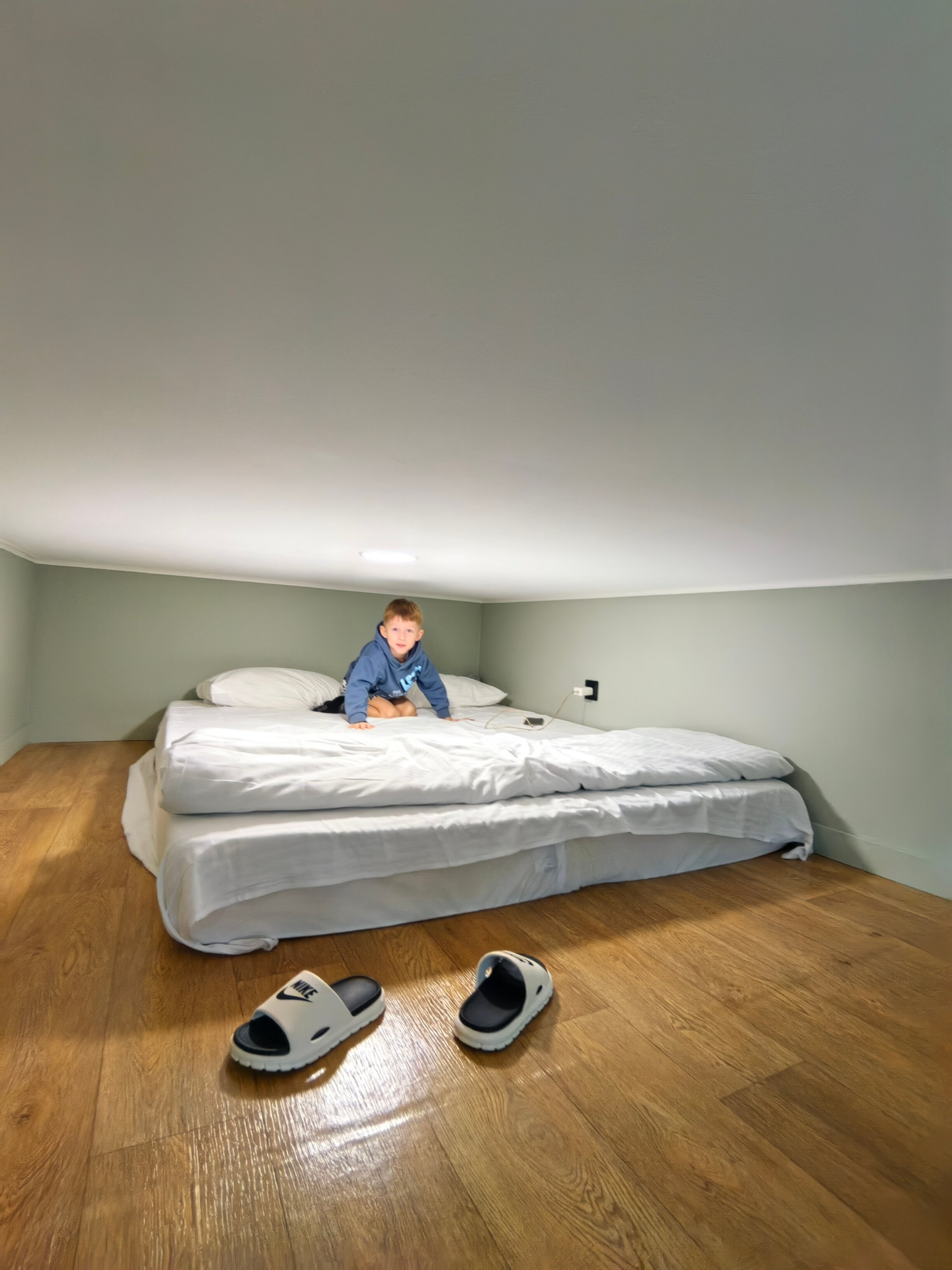 Фото ХотАпарт на Литейном