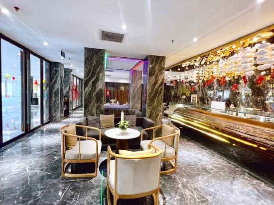 Фото Wah Fu Hotel