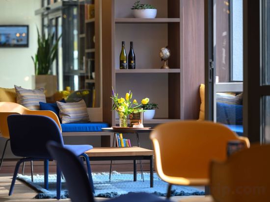 Фото Tulip Inn Antwerpen