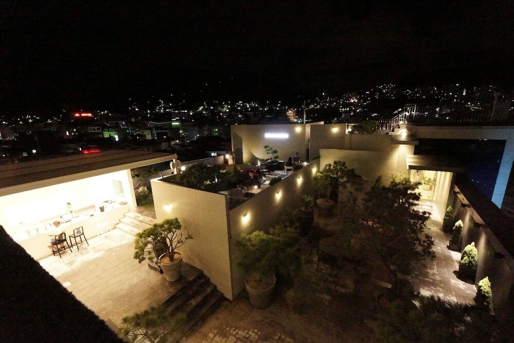 Фото Matthieu Yeosu