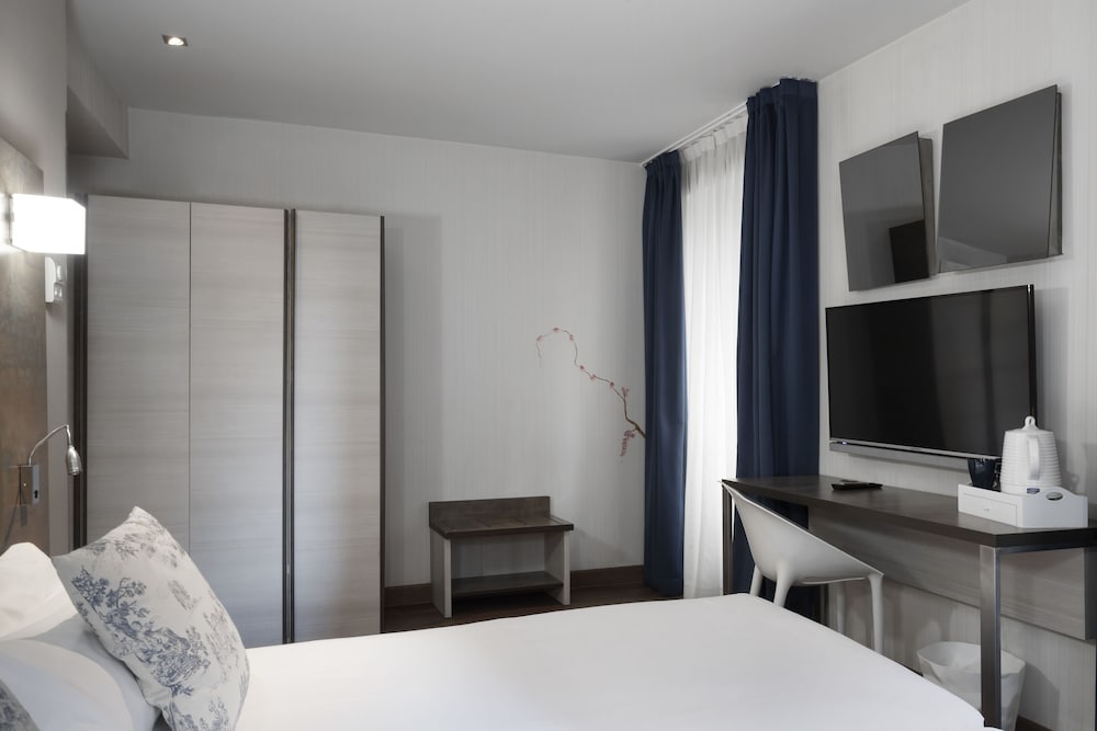 Фото Petit Palace Posada del Peine