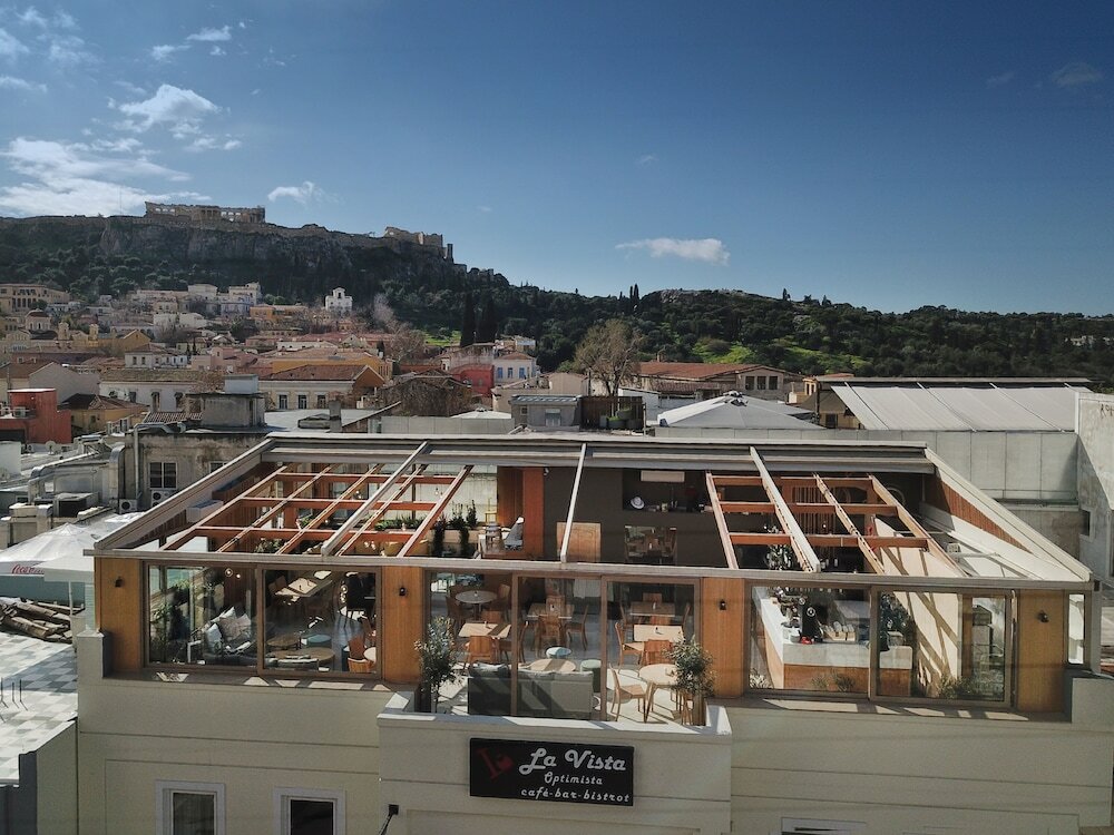 Фото Lotus Center Apartments