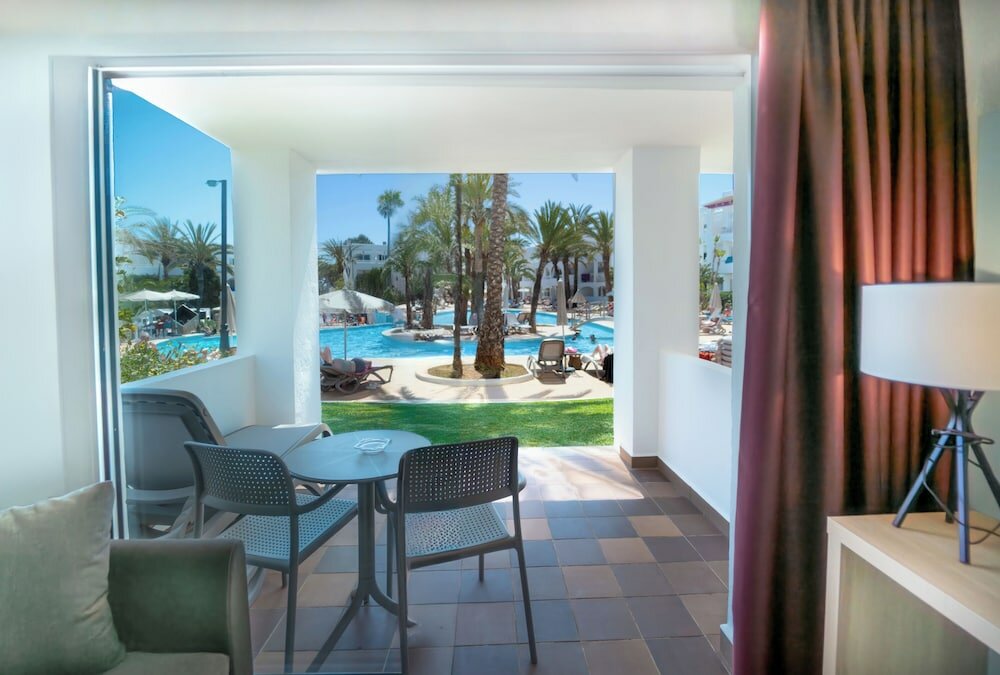 Фото Hotel Cala d'Or Gardens