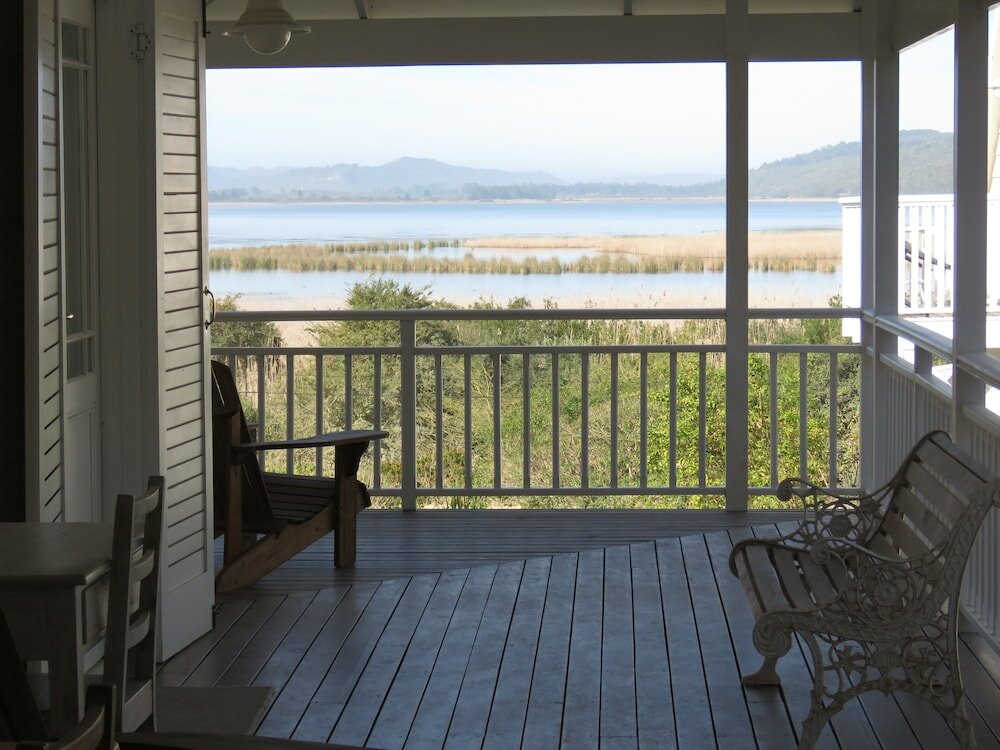 Фото Beside Still Waters