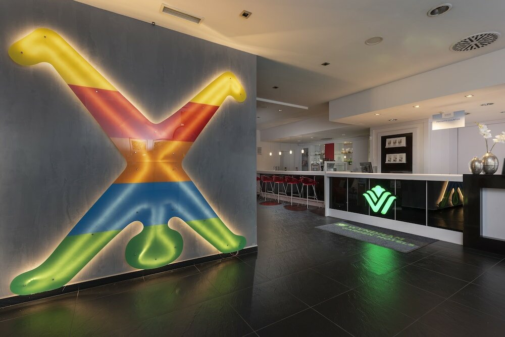 Фото Wyndham Garden Düsseldorf City Centre Königsallee