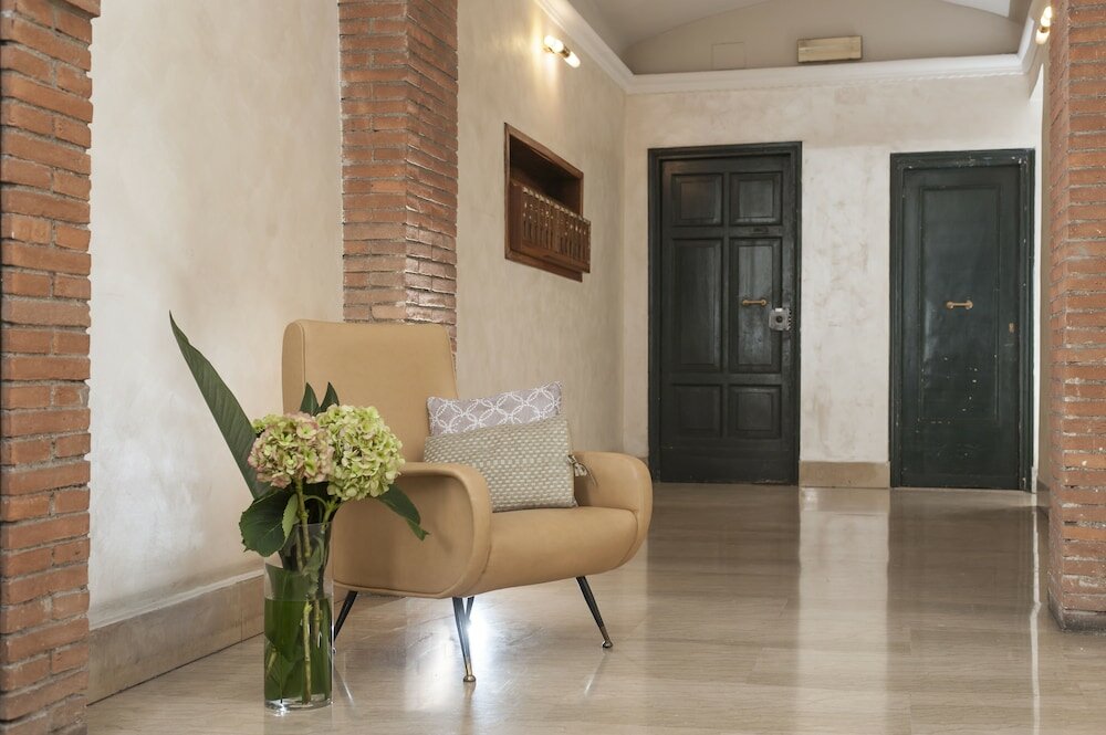 Фото Daphne Luxury Suites