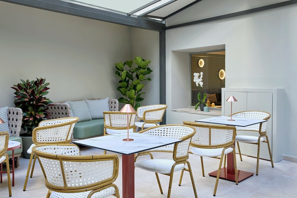 Фото Wyndham Athens Residence