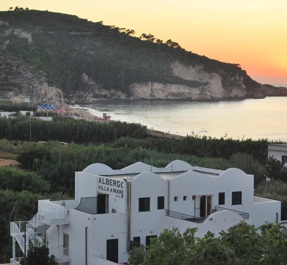 Фото Albergo Villa a Mare