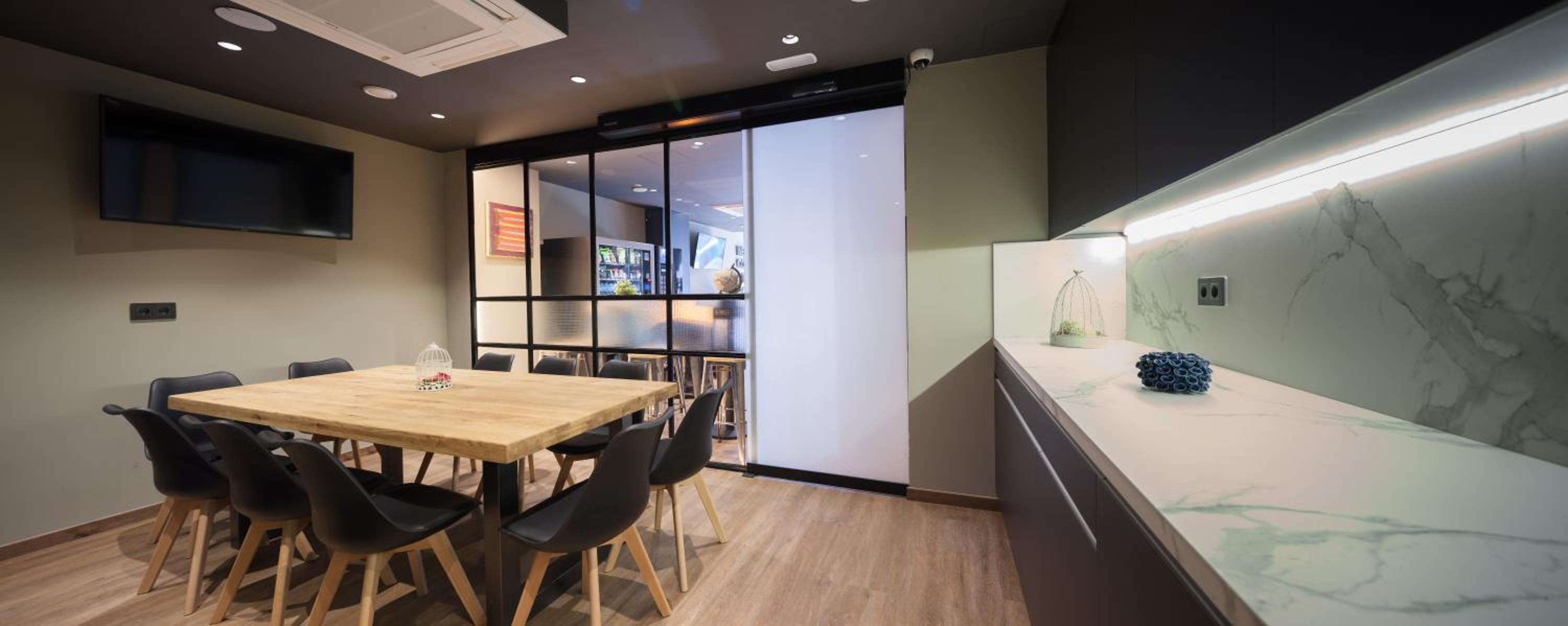 Фото Airhostel Barcelona Aeropuerto