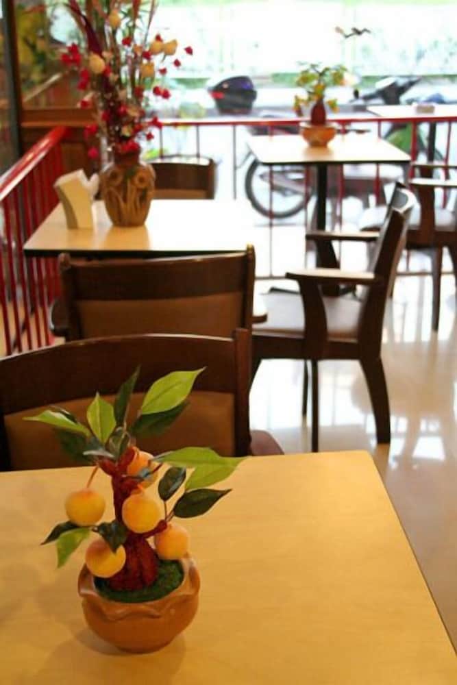 Фото Honey House 2