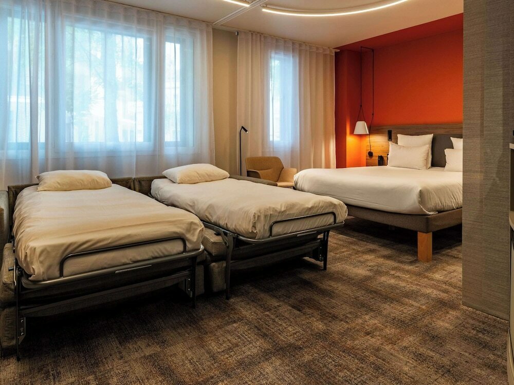 Фото Novotel Suites Reims Centre