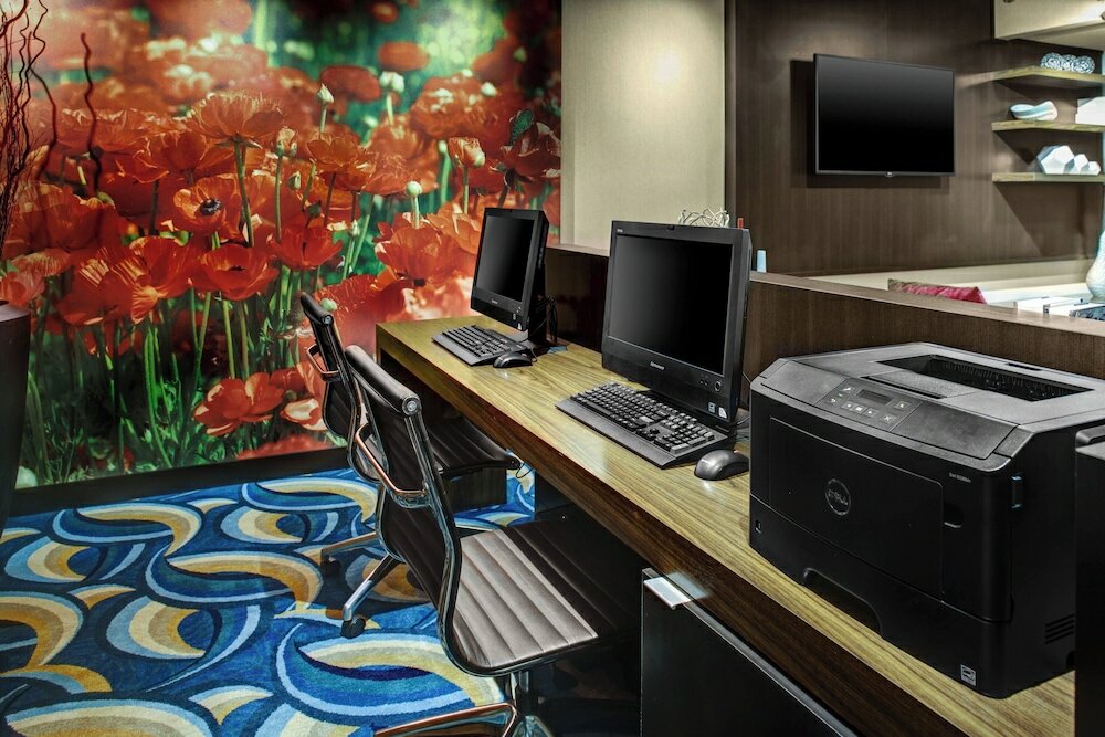 Фото Courtyard by Marriott New Bern