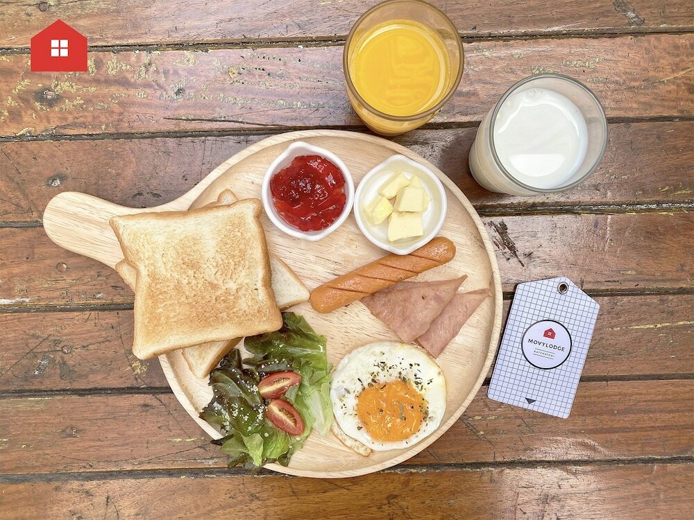 Фото MovyLodge Hostel