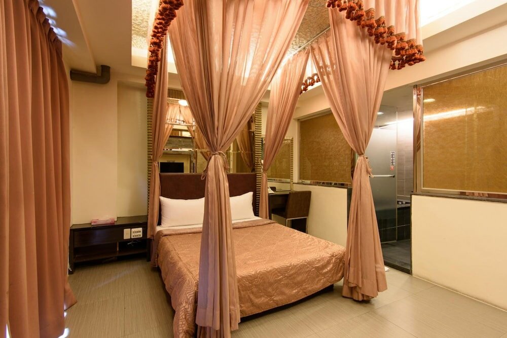 Фото Harbor Elite Hotel