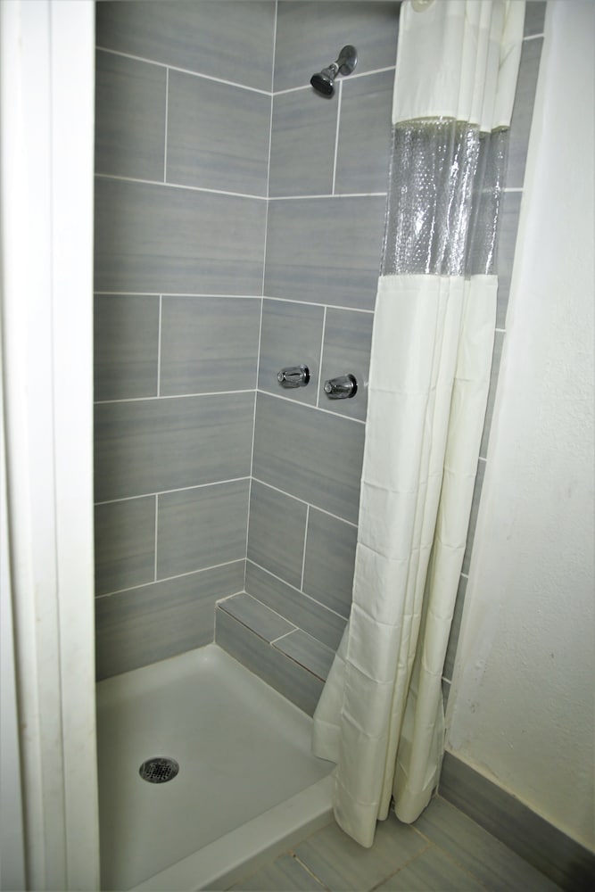 Фото 4 Star Motel