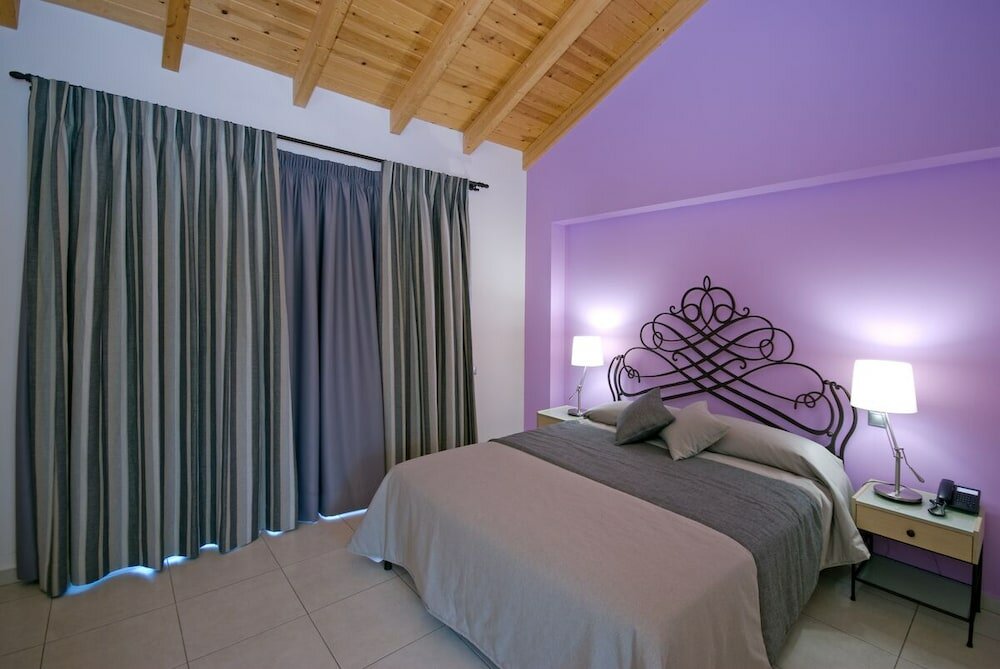 Фото 4 Epoches hotel