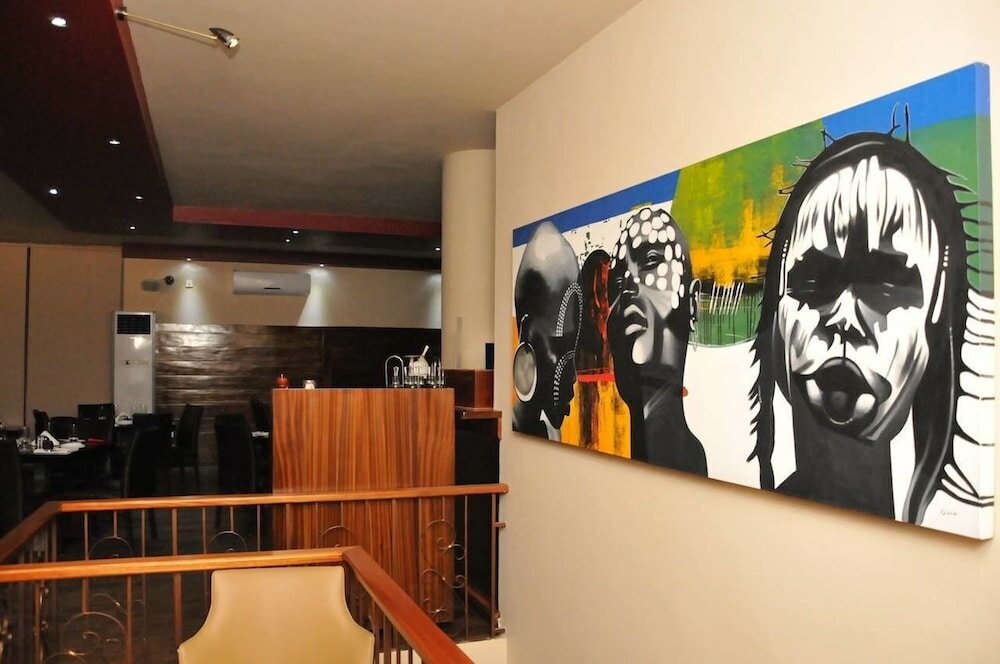 Фото Murex Plaza Hotel & Suites