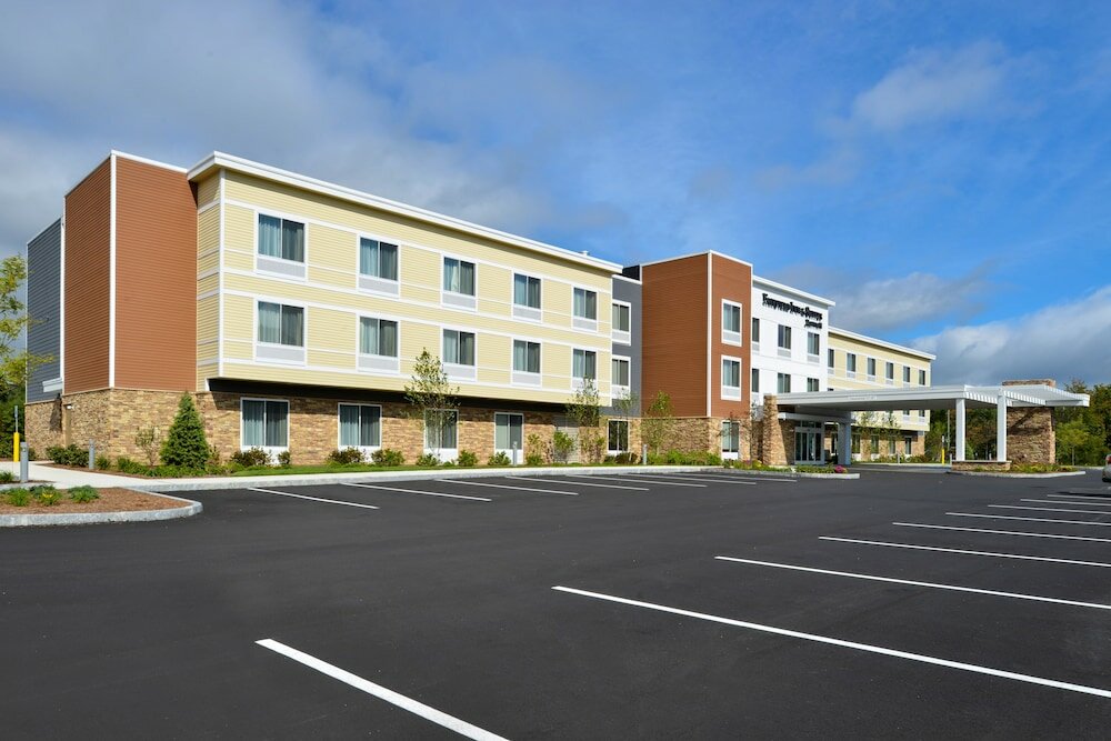 Фото Fairfield by Marriott Inn & Suites Plymouth White Mountains