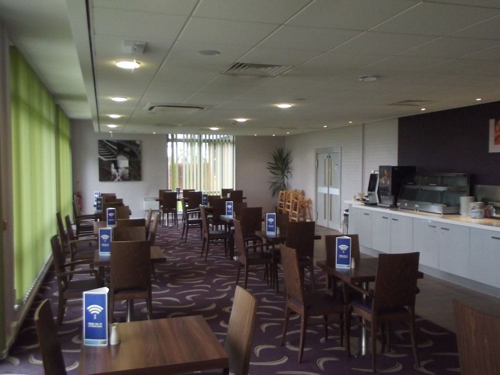 Фото Holiday Inn Express Preston - South, an Ihg Hotel