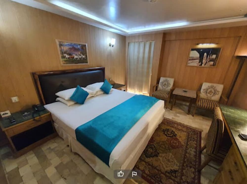 Фото Отель One Karachi