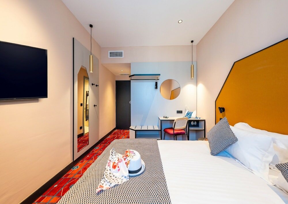 Фото CASA MOHO Juan Les Pins